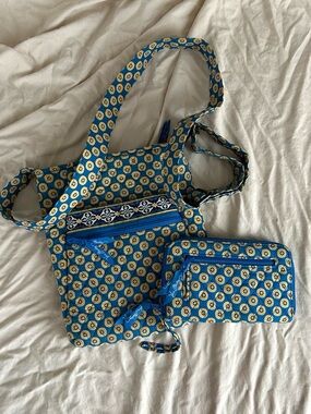 Vera Bradley Riviera Blue Crossbody Bag AND Wallet Set